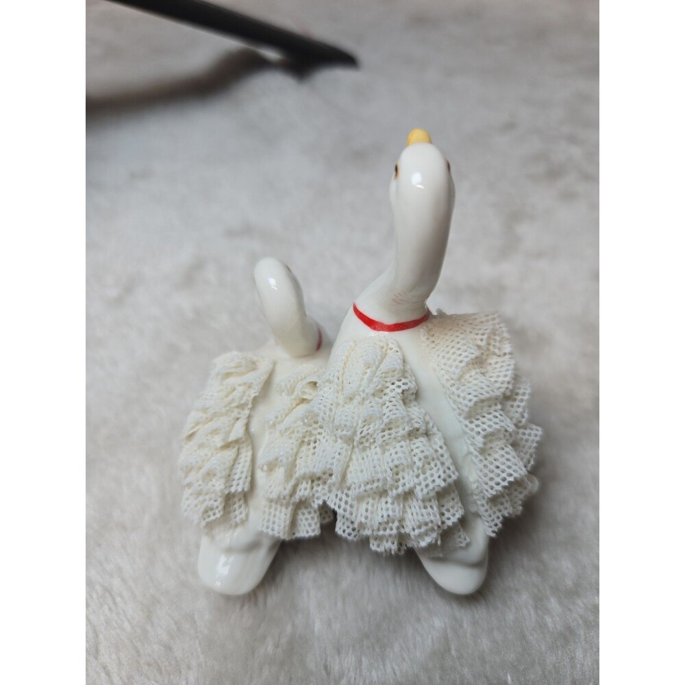 Irish Dresden Porcelain Lace Holiday Geese Figurine - Excellent Condition